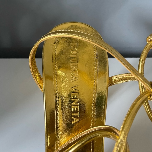 BOTTEGA VENETA GOLD LINE HEELS - Picture 11 of 13